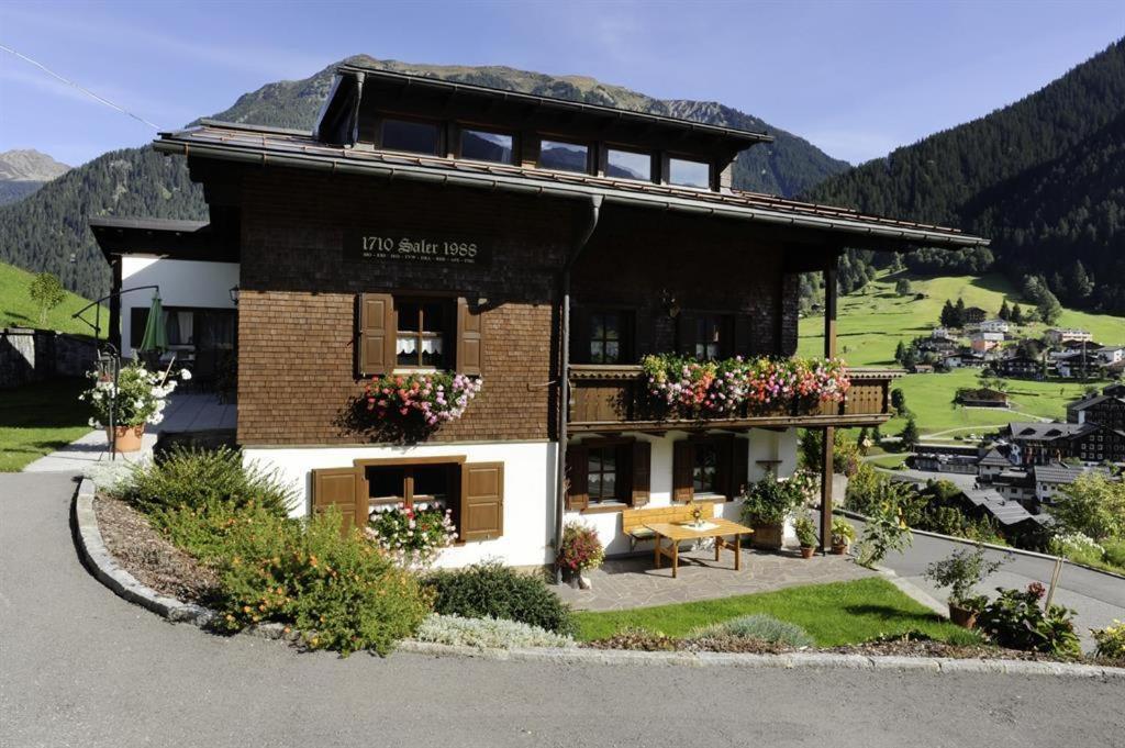Bed and Breakfast Haus Saler Gaschurn Zewnętrze zdjęcie